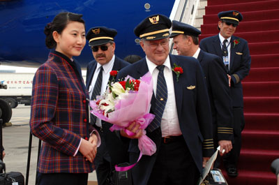 美国联合航空公司乘运的华盛顿到北京正式直航开通