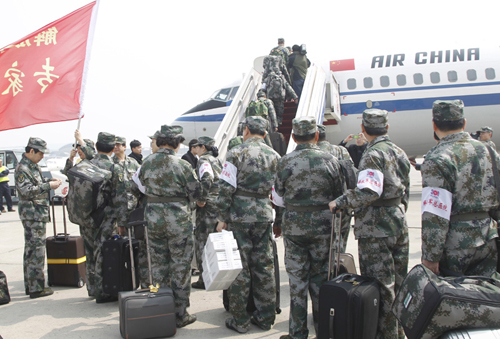 首都机场已保障运送救援物资、设备、医务人员、志愿者的航班累计12架次